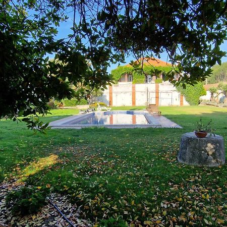 Casa Nikana Turcifal Exterior photo